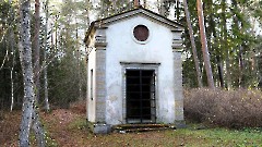 04. Кладбище мызы Кейла-Йоа. Фото- Александр Хмыров, 15 ноября 2025 г.