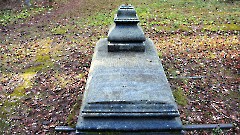 07. Кладбище мызы Кейла-Йоа. Фото- Александр Хмыров, 15 ноября 2025 г.