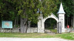 18. Кулламаа. Церковь, погост и кладбище. Фото - Александр Хмыров, 22 июля 2023 г.