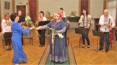 Фольклорный концерт «Песенные мостки»