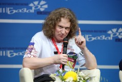 Александр Яковлев: «Поженить» синтезатор с балалайкой – это возможно