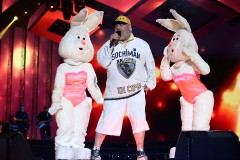 Концерт «Золотой хит» закончился на рассвете