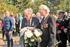 35. Памятник погибшим при таллинском переходе кораблям на полуострове Юминда. 27.08.2017.