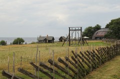 Русский театр представляет спектакль под открытым небом «Похороны по-эстонски»