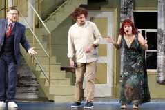 «Шум за сценой» - новая постановка Русского Театра