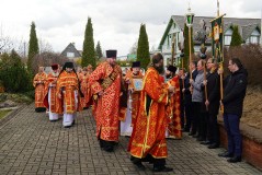 В храме Нарвской иконы Божией Матери
