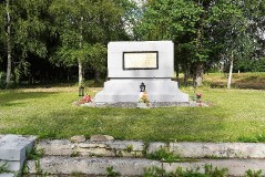 5. Братская могила военнопленных из концлагеря Тапа. Фото - Александр Хмыров, 29 июля 2022 г.