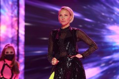 Концерт «Золотой хит» закончился на рассвете