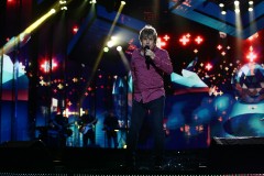 Концерт «Золотой хит» закончился на рассвете