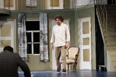 «Шум за сценой» - новая постановка Русского Театра