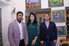 С открытия выставки Владимира Бачу «Времена года»