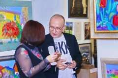 С открытия выставки Владимира Бачу «Времена года»