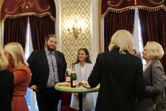 Выставка «Весенняя сублимация» в Русском театре