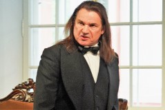 Каждое посещение театра - это праздник