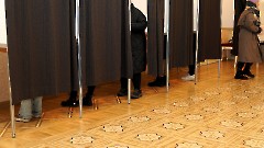 Проживающие в Эстонии российские граждане голосуют в Посольстве РФ в Таллине 