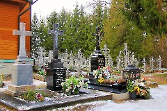 4. Куремяэ. Монастырское кладбище. 17 декабря 2015 г. Фото - Александр Хмыров