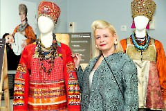 В Силламяэ открылась выставка Ирины Барсегян «Женская сила»